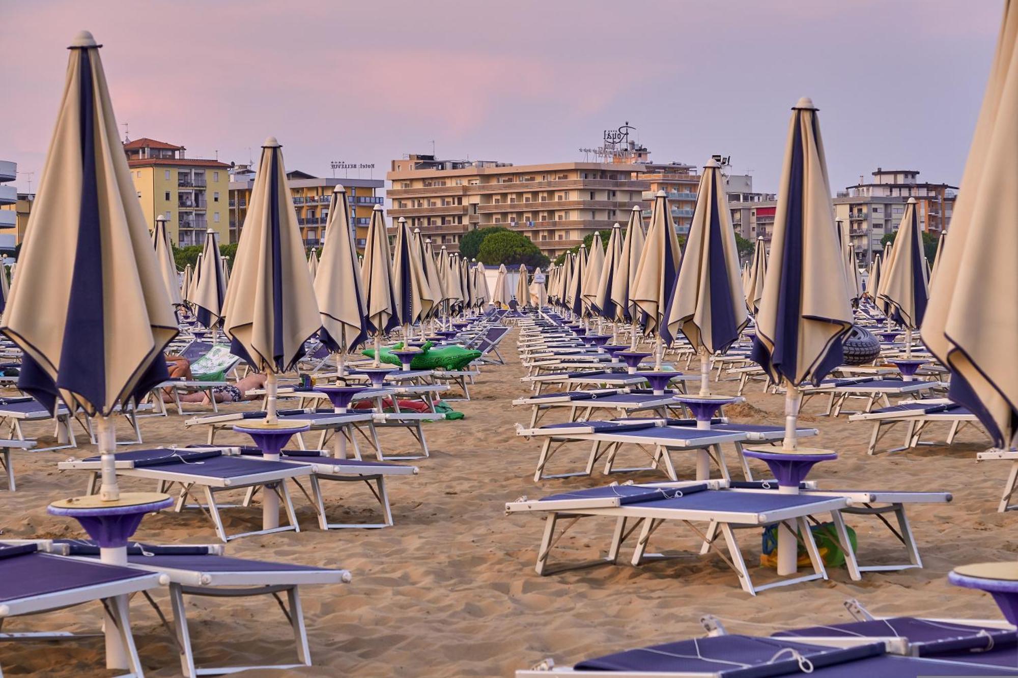 Beachside Tranquility In Our Flat In Bibione